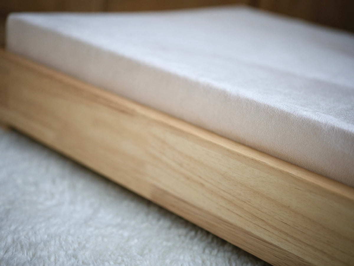 Mafé The Haven Hardwood Dog Bed